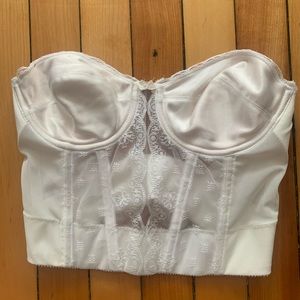 White lace corset